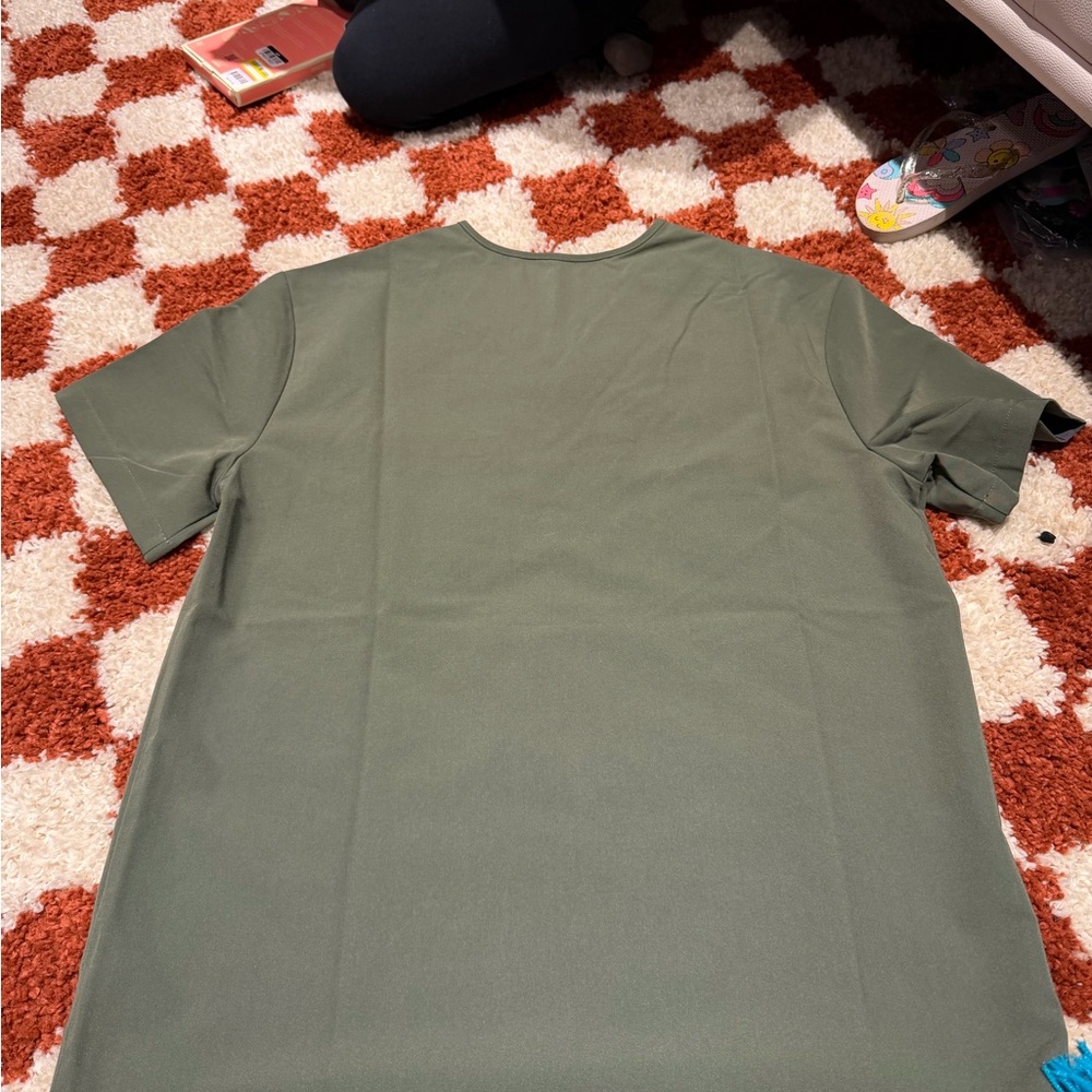 Figs Spruce Green Scrub Top - Picture 4 of 4
